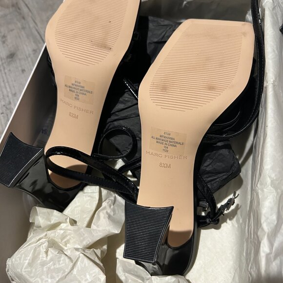 New in Box Marc Fisher sandals 8.5M - Picture 6 of 6